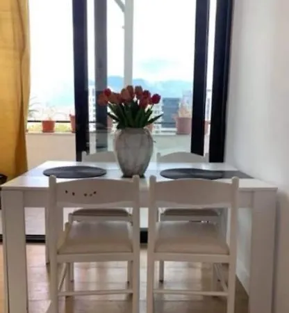 Daniel Apartman
